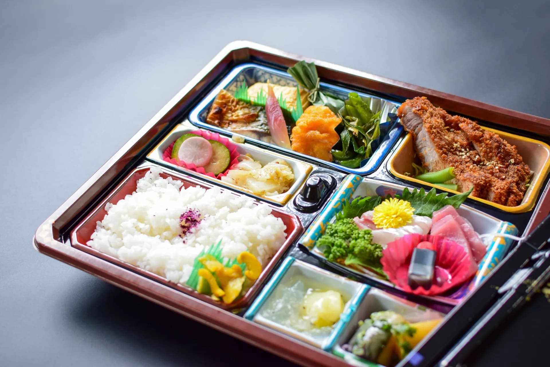 火葬中の食事について