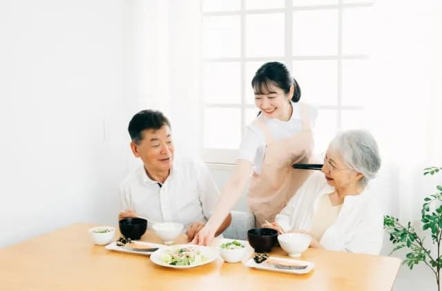 介護施設で母が亡くなりました。葬儀の流れや準備について教えてください。