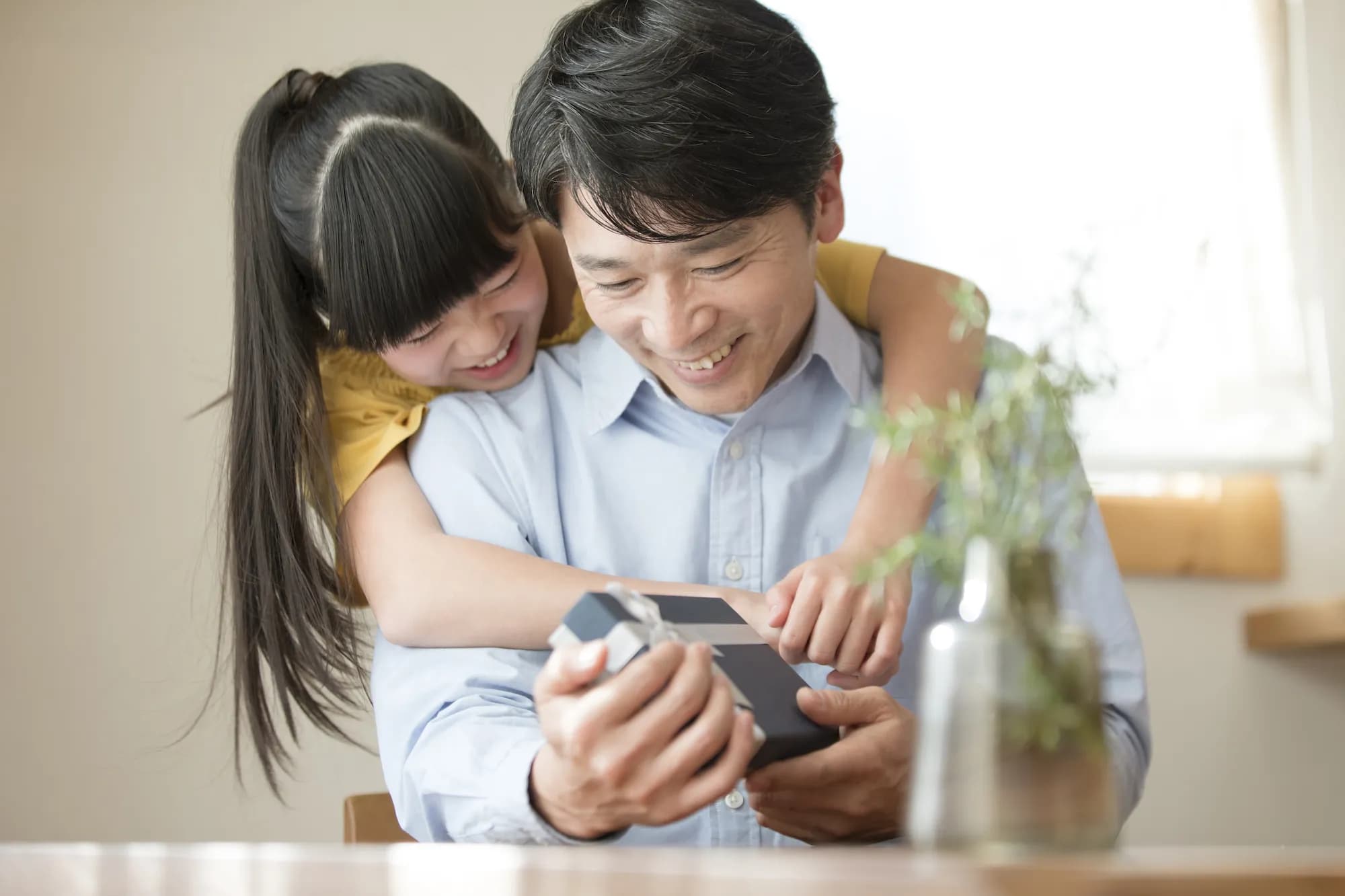 両親の離婚後に再婚した父親にお花を送りたいのですが､､､