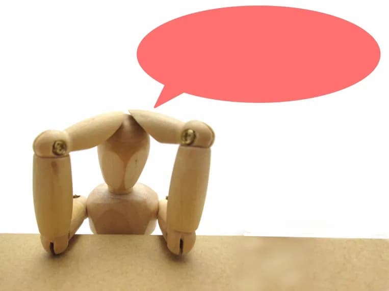 親が亡くなったことを遠い親族に言うべき？